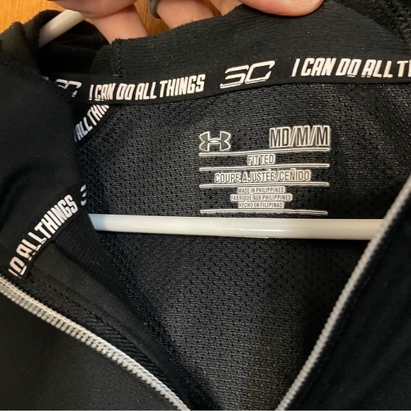 Under armour black iridescent logo with‎ front pockets size medium fitted jacket - Picture 8 of 8